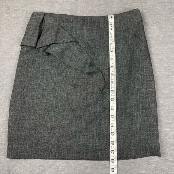 Jodi Arnold The Limited Gray Ruffled Short Pencil Skirt Women’s Size 4 - Picture 8 of 8